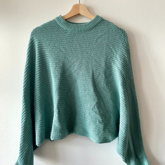 M Boutique Aqua Crop Sweater - Picture 1 of 4